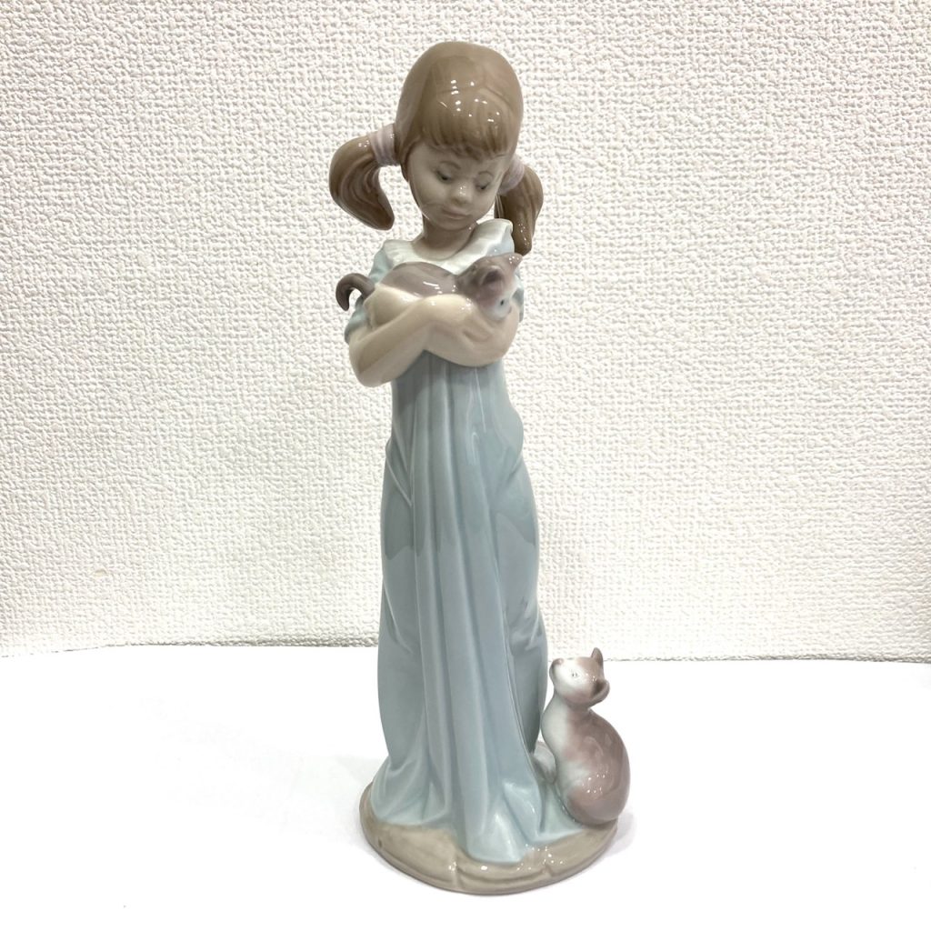 リヤドロ フィギュリン